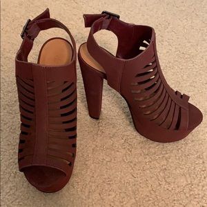NWOT Burgundy Heels